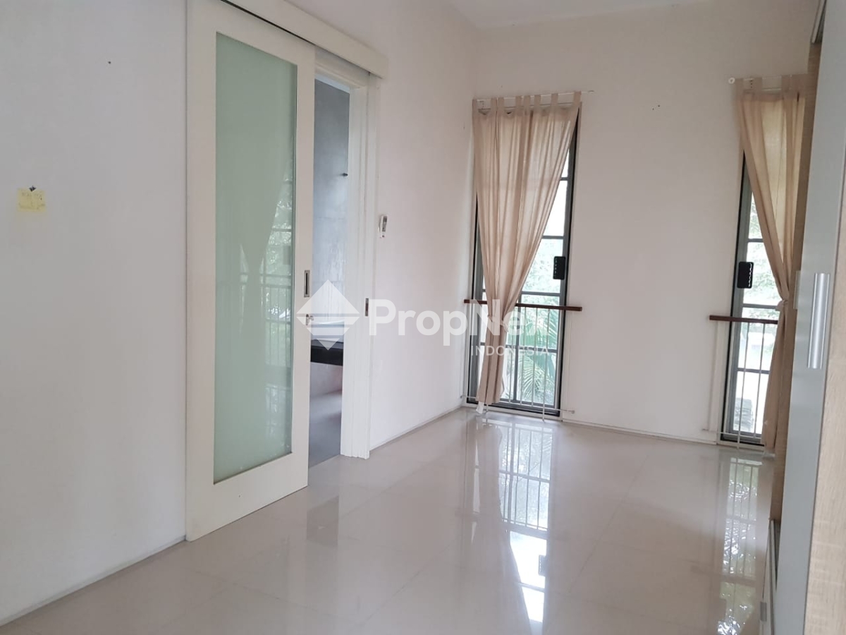 Rumah Minimalis Siap Huni Vila Valensia — foto 2
